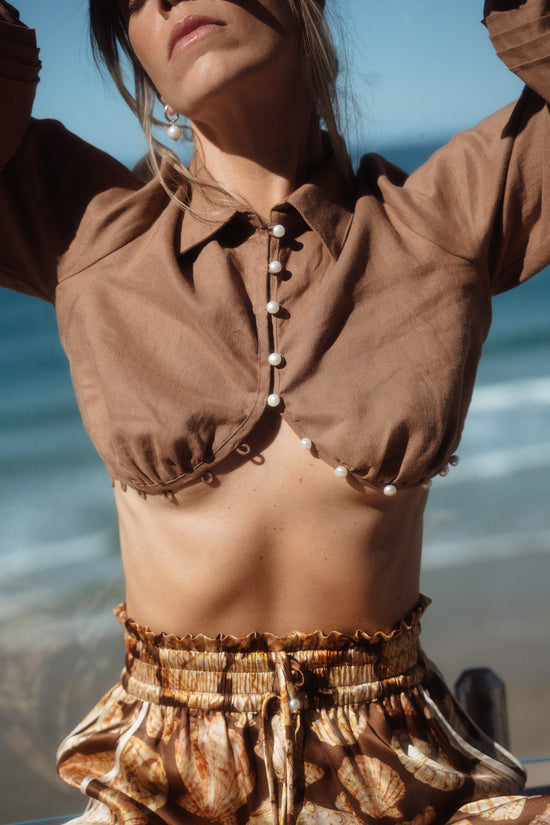 PEARL CROP • MOCHA